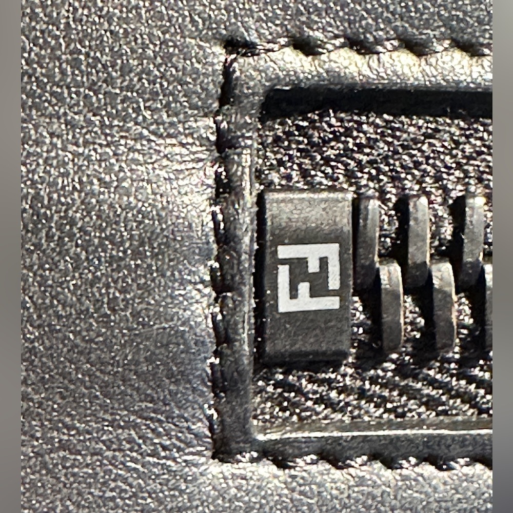 Fendi Large Zippered Wallet (EUC; Black) - Picture 4 of 15
